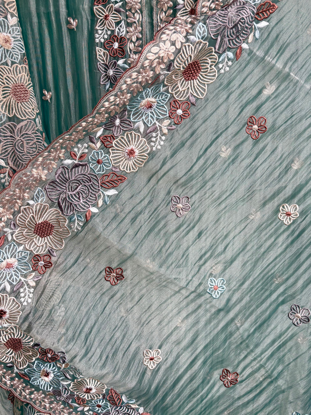 Wrinkled Tissue Parsi Suit
