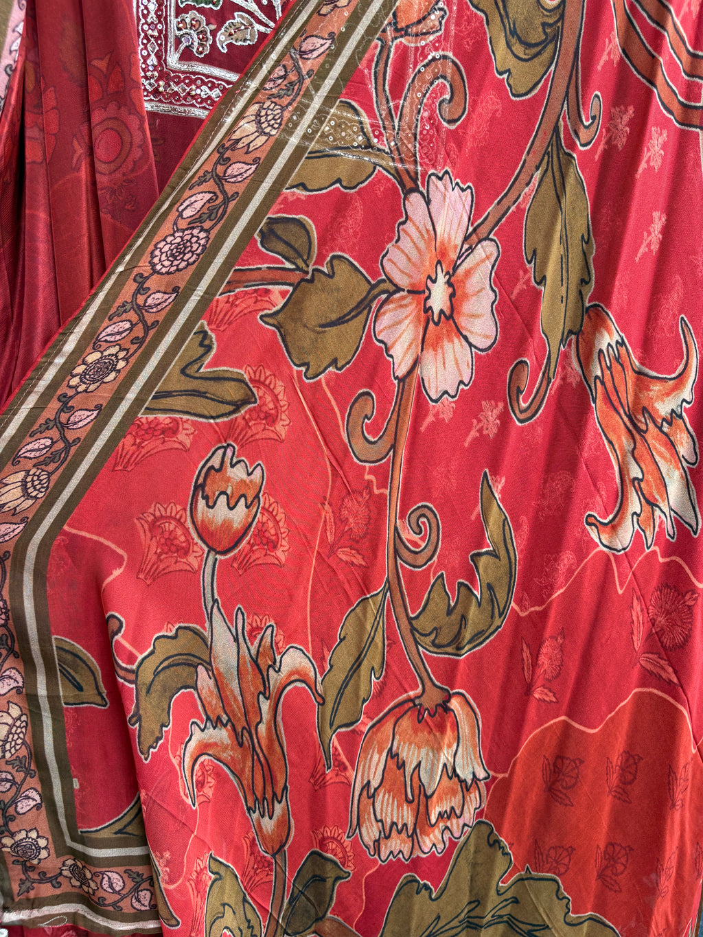 Nirvana Crepe Suit
