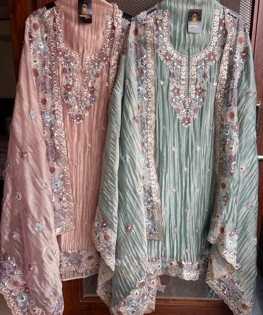 Wrinkled Tissue Parsi Suit