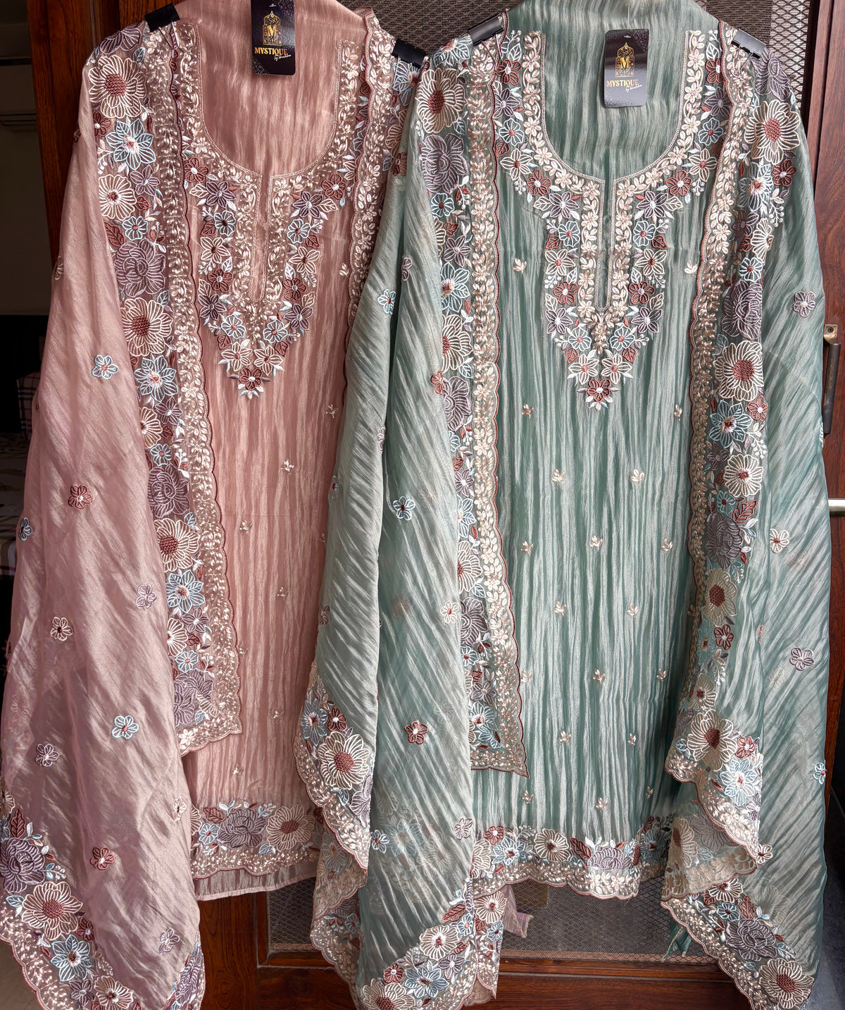 Wrinkled Tissue Parsi Suit