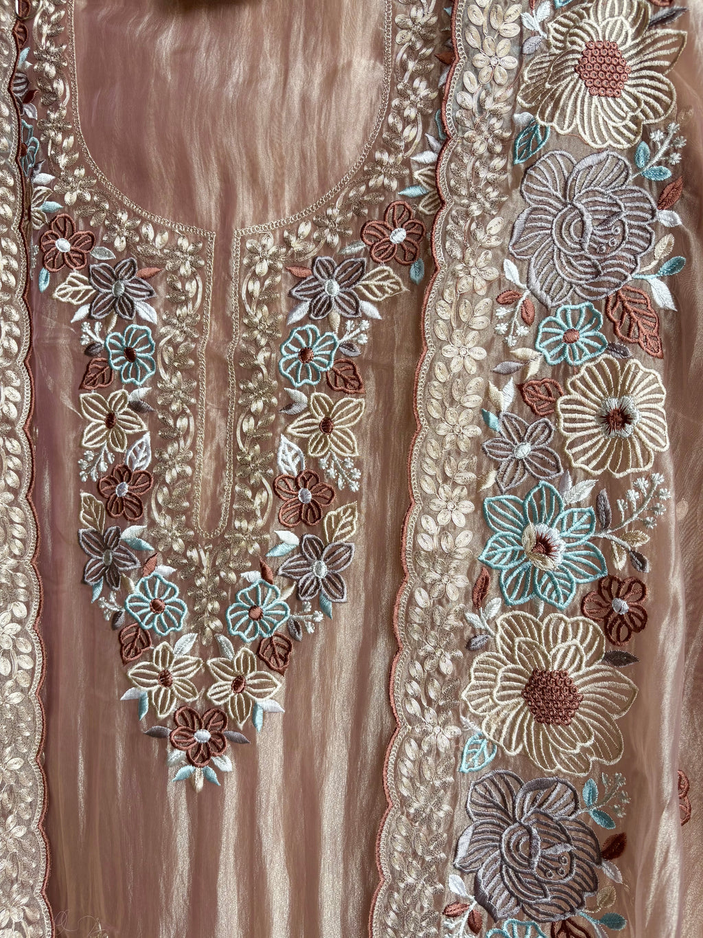 Wrinkled Tissue Parsi Suit