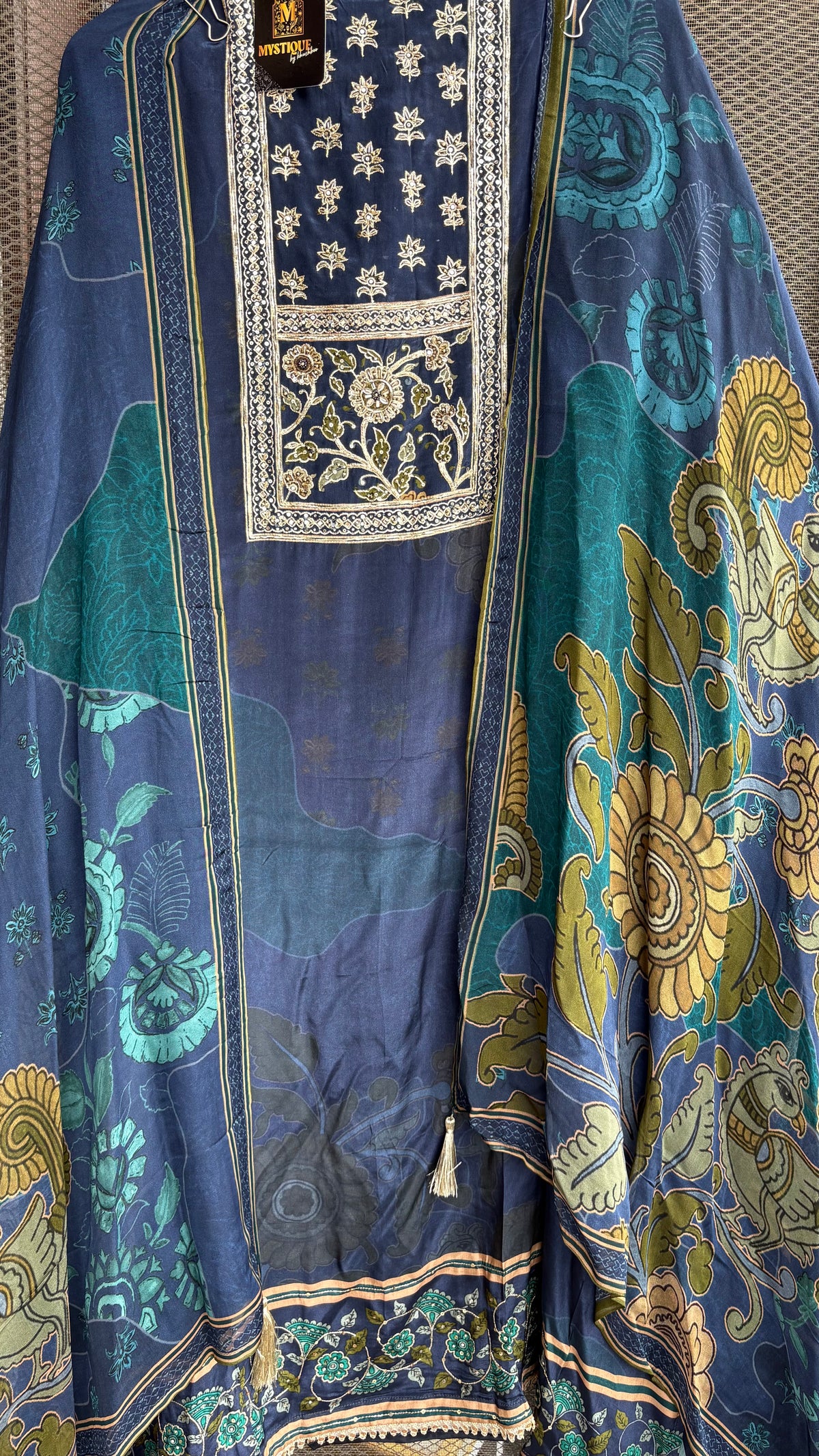 Nirvana Crepe Suit